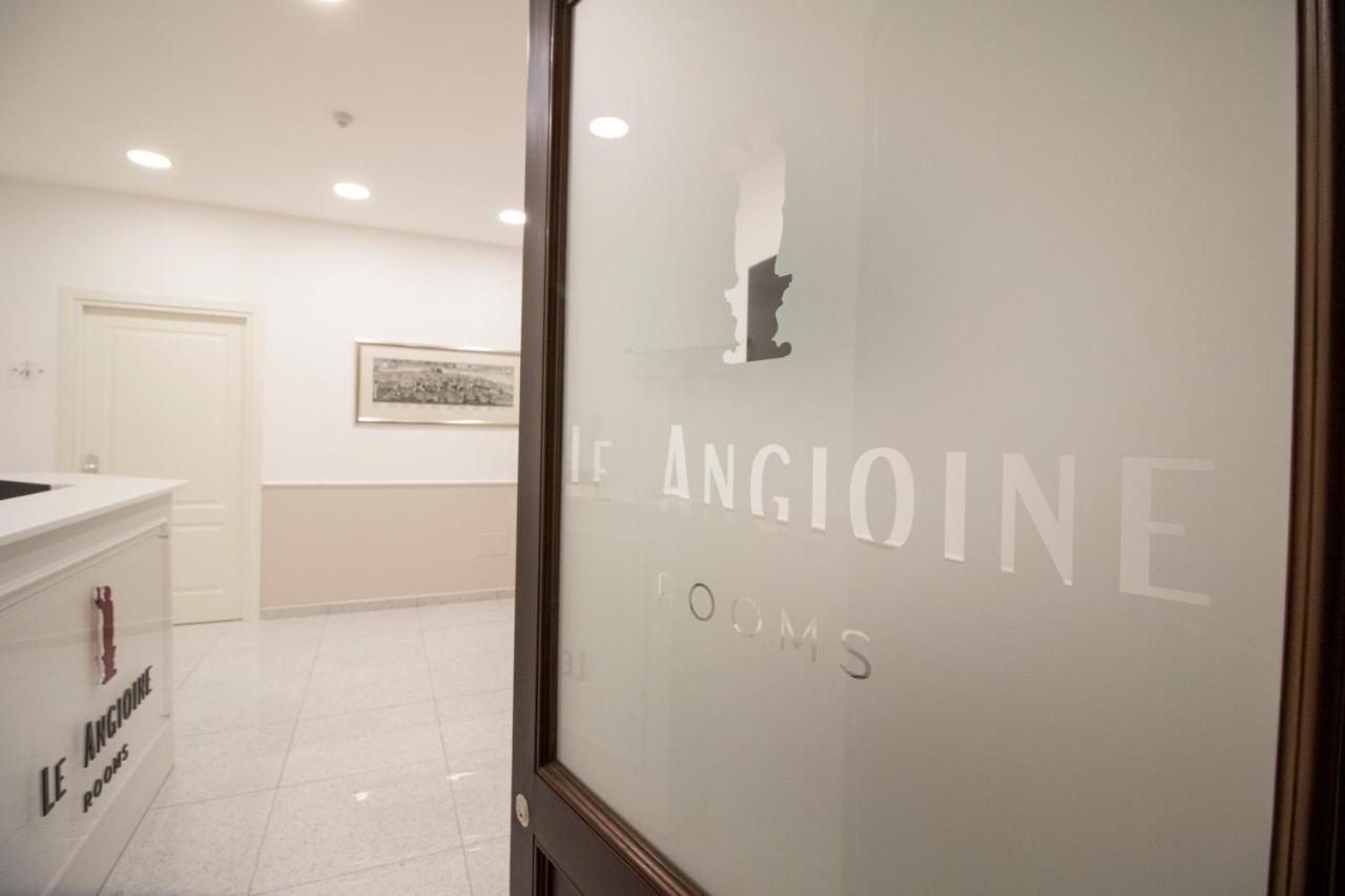Le Angioine Rooms Неаполь Екстер'єр фото
